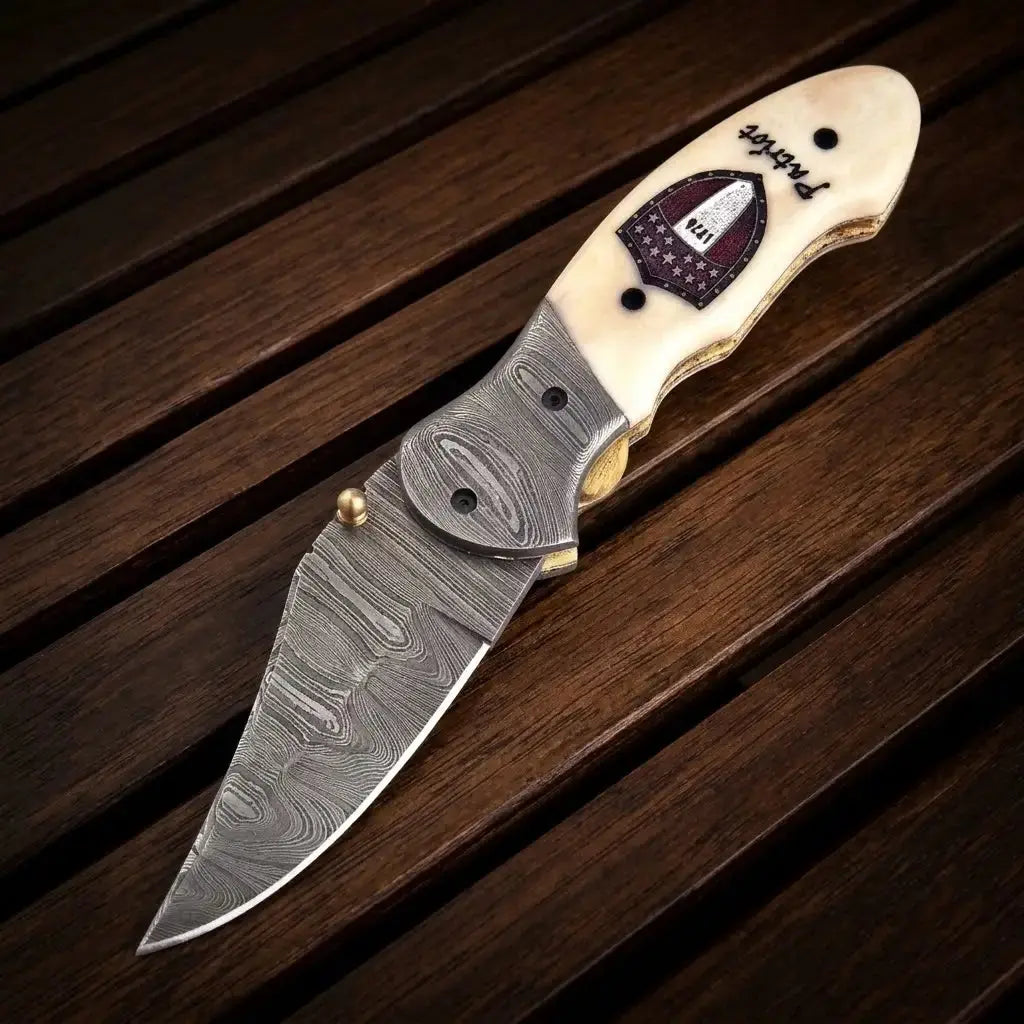 Classic Damascus Steel Folding Pocket Knife – Handmade EDC Knife Lycan Handmade Style