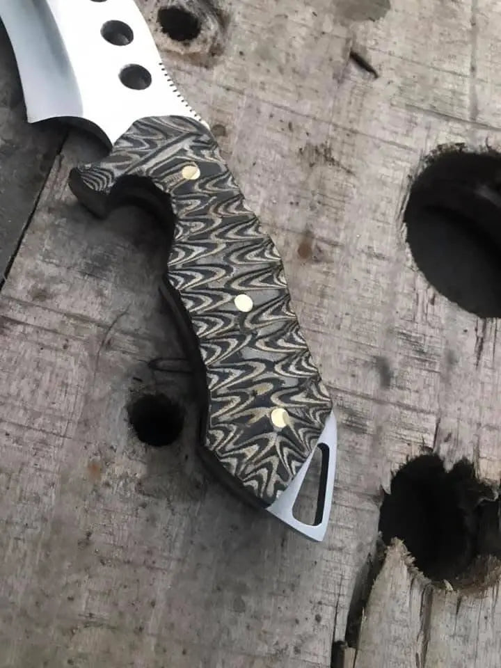 D2 steel survival knife with genuine leather sheath