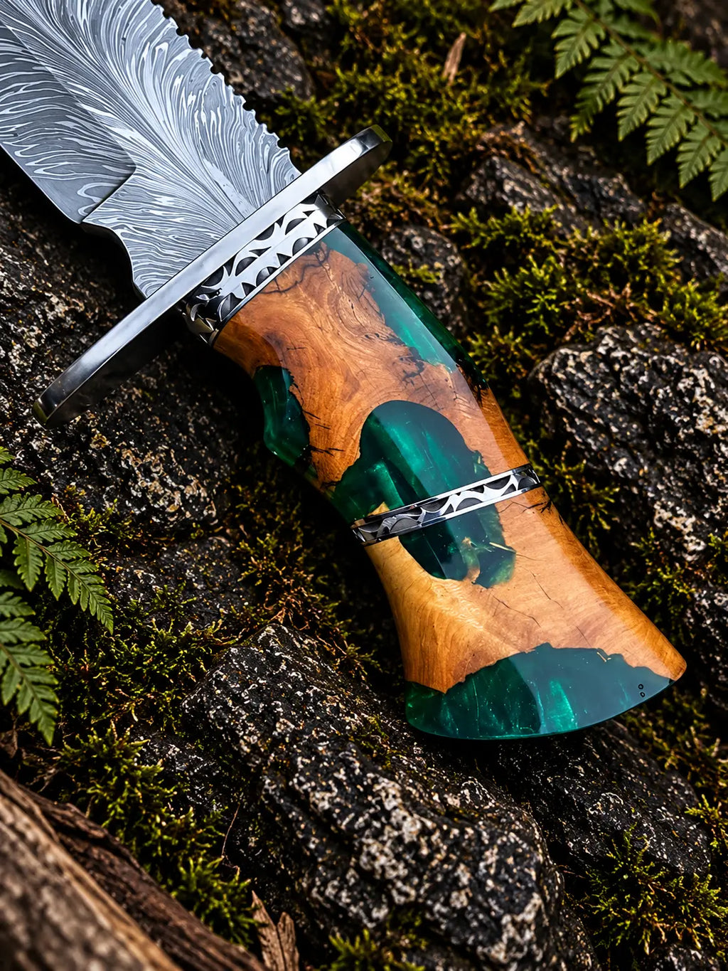 Damascus feather bowie knife with green resin wood handle and Italian leather sheath - angle 4