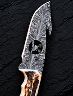Stag horn handle with black micarta spacers and brass pins detail